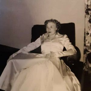 Meet your Posher, Denise